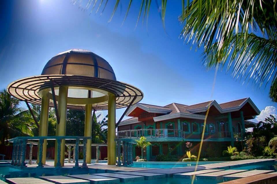 Luxus Residencia De Baler Hotel Exterior photo